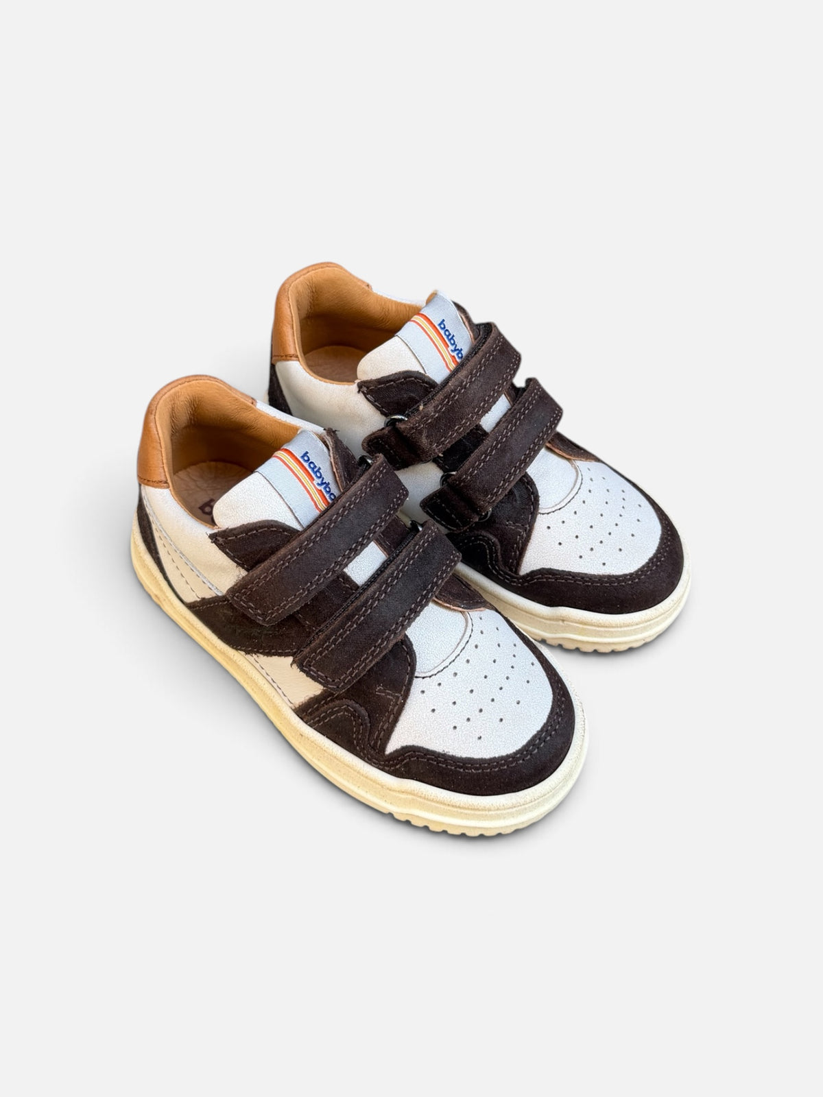 Baskets enfant Babybotte Ales Scratch – Écru & chocolat