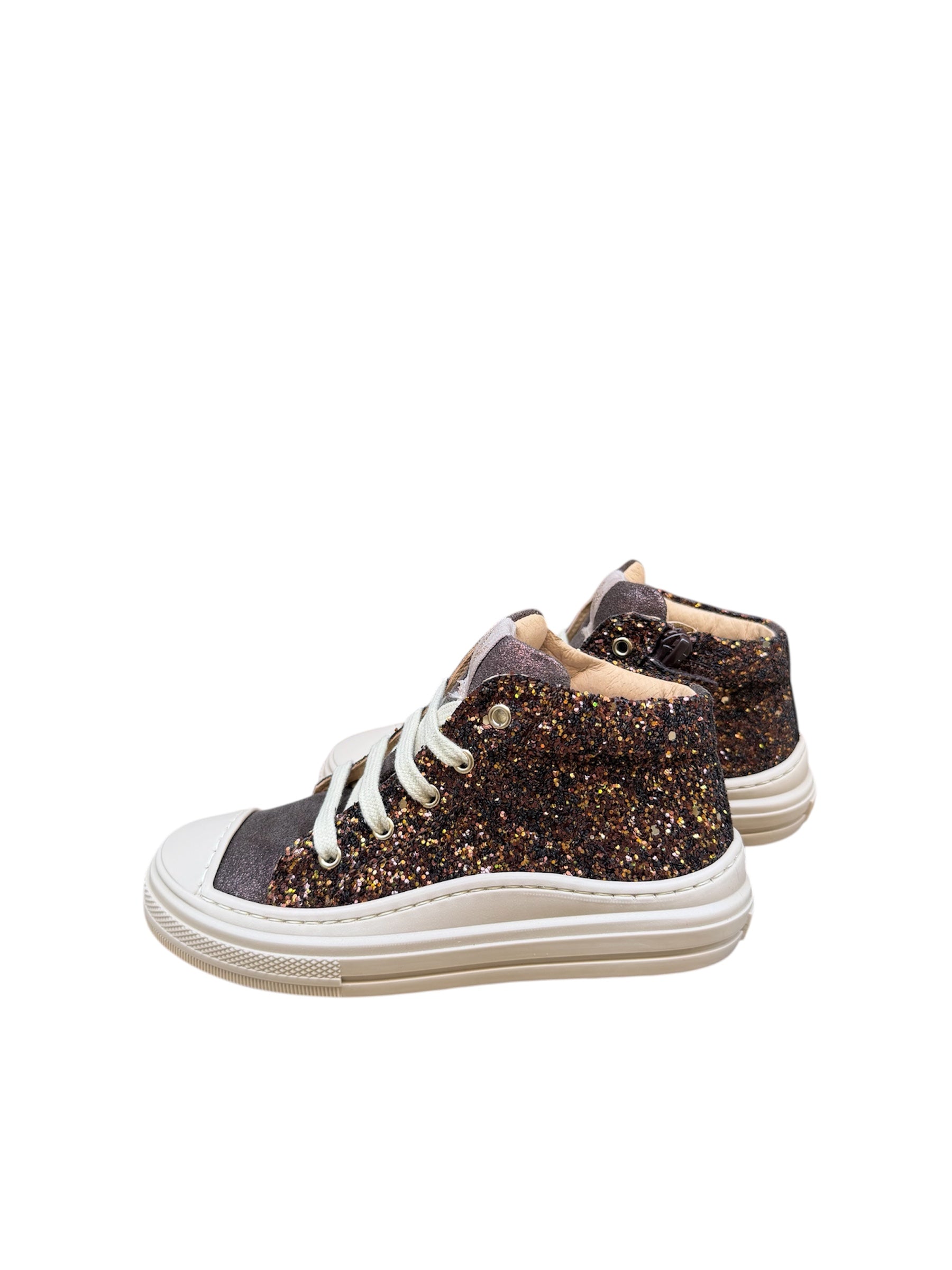 Lunella Brown
