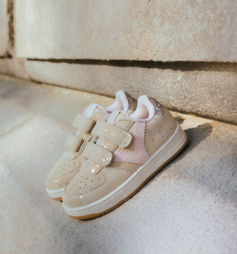 Victoria Beige131