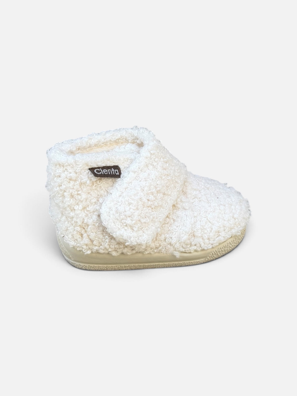 Chaussons Cienta Crudo– Douceur et confort pour les petits pieds