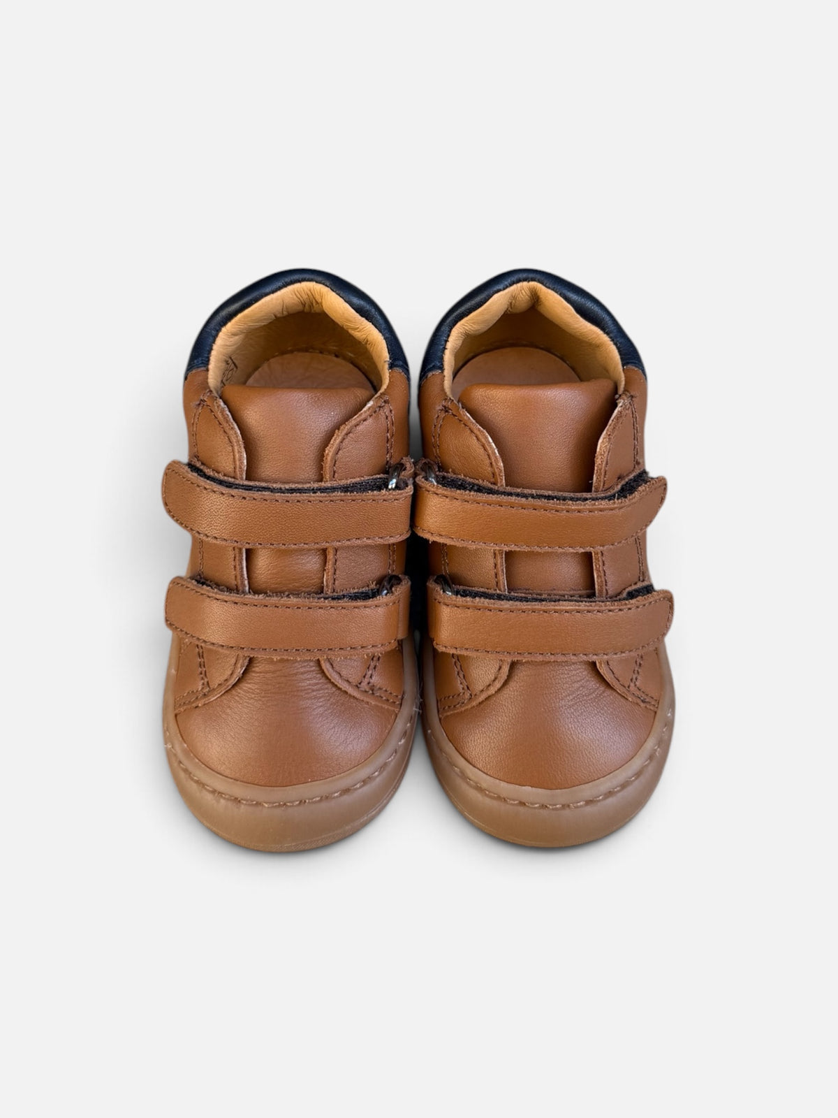 Chaussures premiers pas Babybotte Argo Scratch – Cognac
