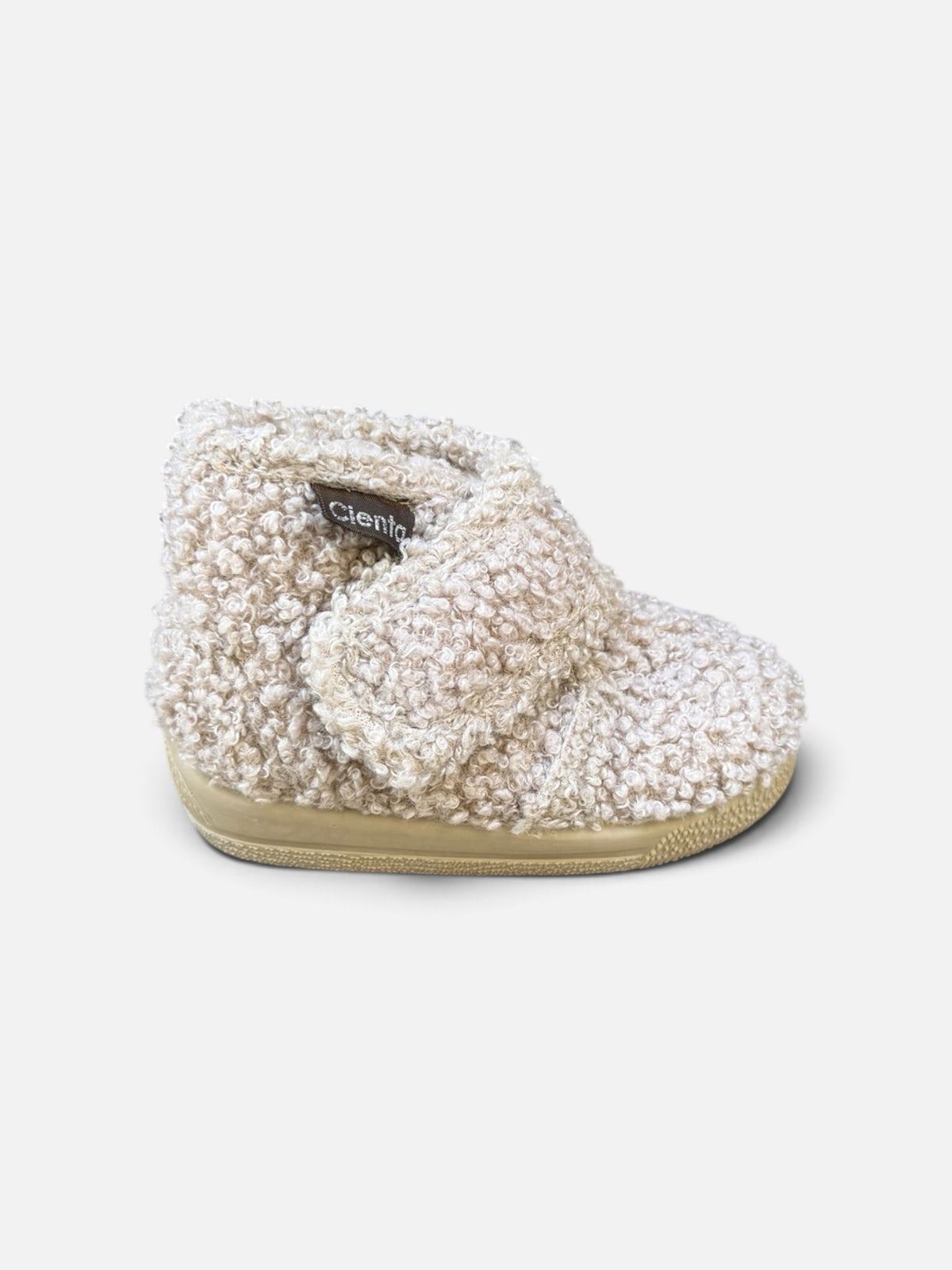 Chaussons Cienta Beige– Douceur et confort pour les petits pieds