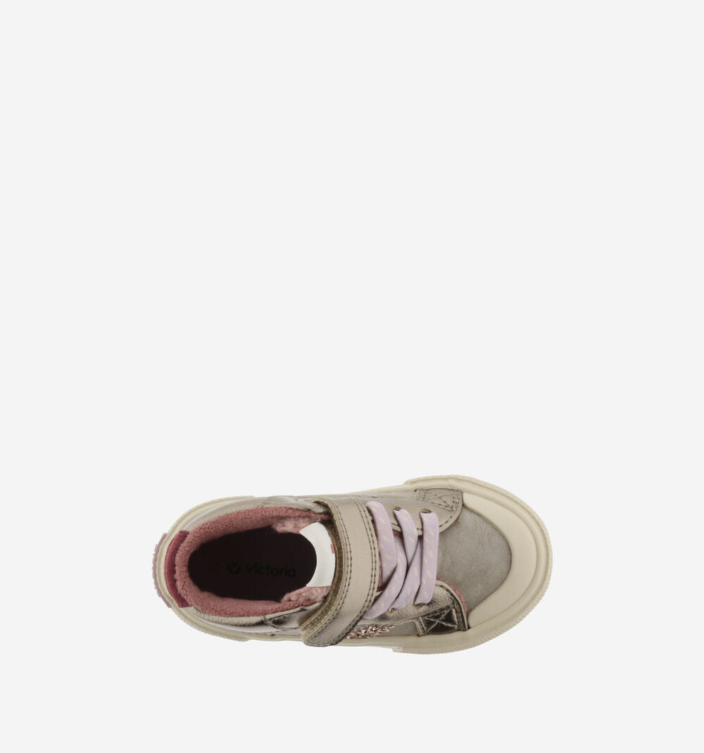Victoria Nude 203