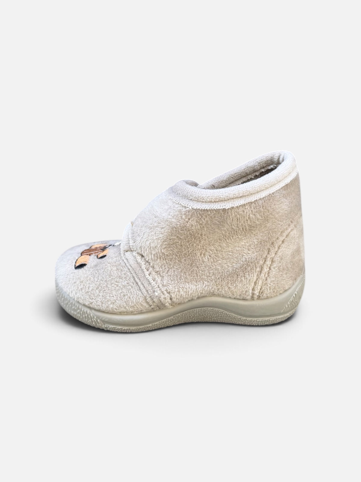 Chaussons Cienta – Douceur et confort pour les petits pieds