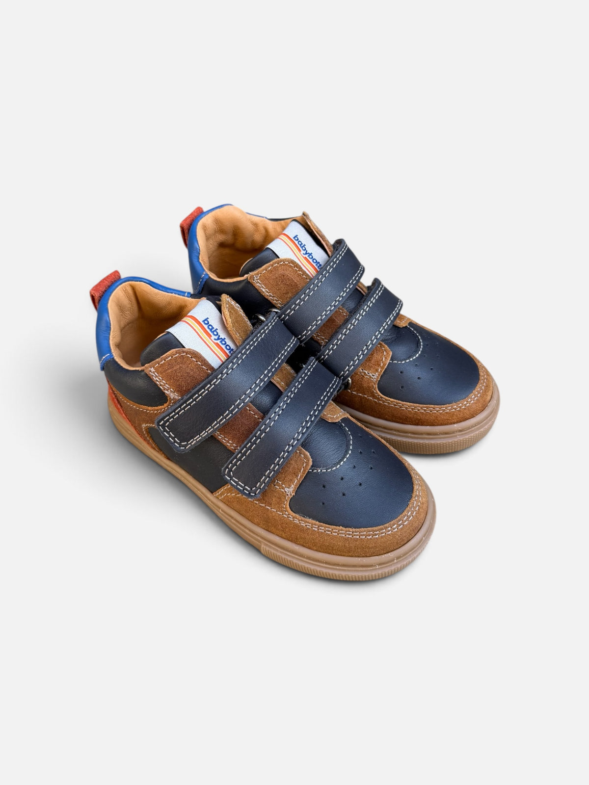 Baskets garçon Babybotte Arnold Scratch – Marine & camel