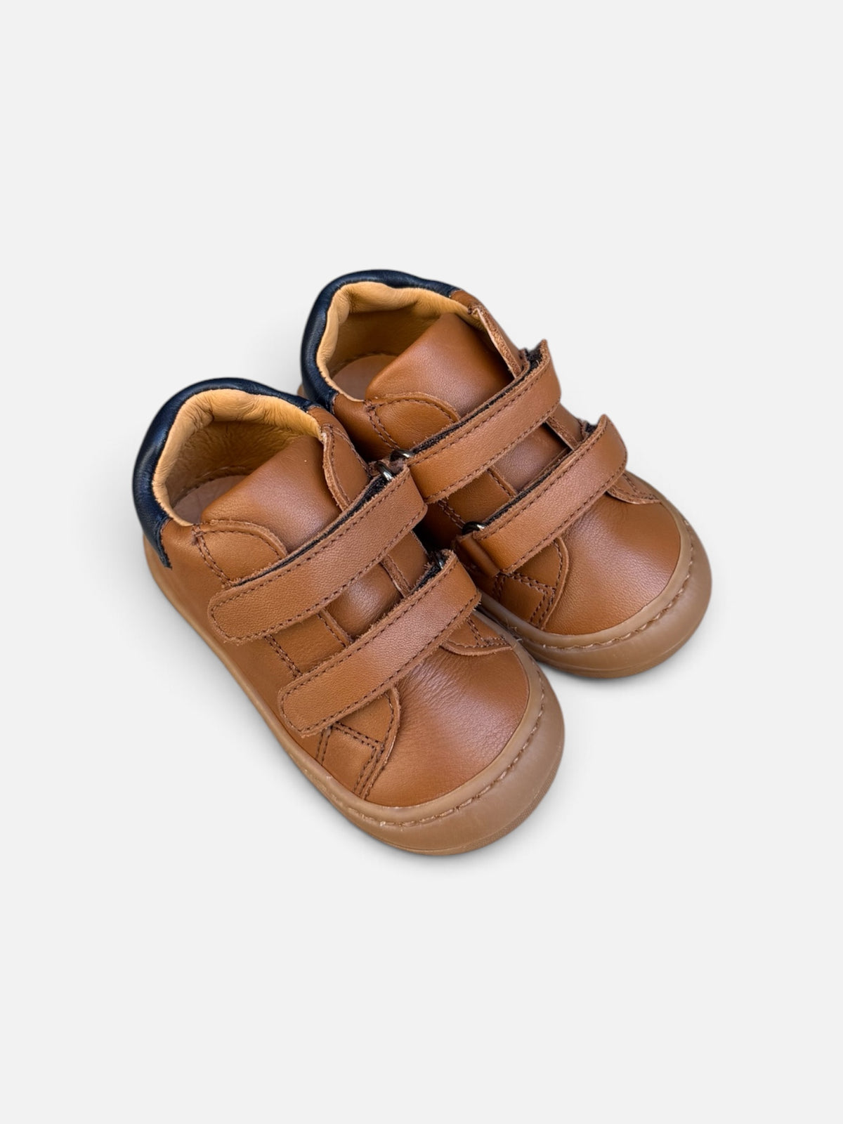 Chaussures premiers pas Babybotte Argo Scratch – Cognac